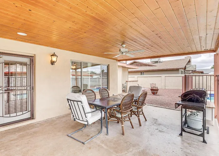 Private Pool & Patio: Home Near Mesa Arts Center!
